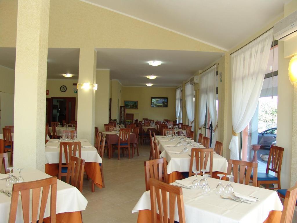 Hotel Villa Adriatica Portocannone Екстер'єр фото