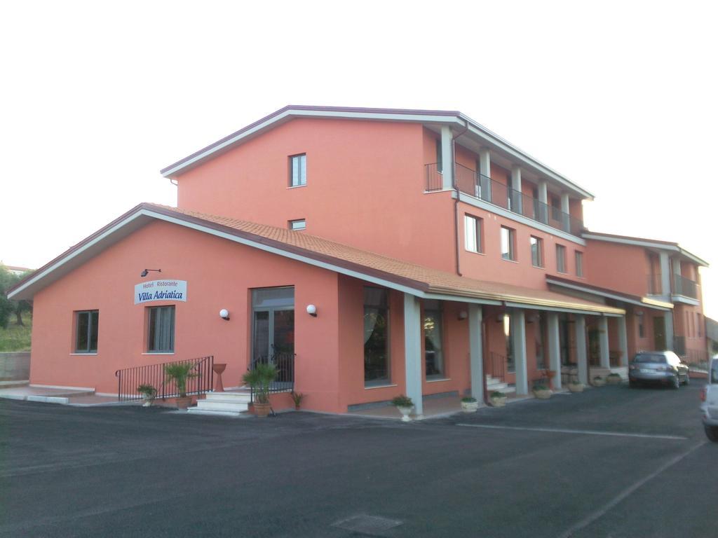 Hotel Villa Adriatica Portocannone Екстер'єр фото